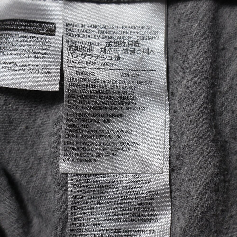 Levi’s Batwing Logo T-Shirt – Grey (Men’s M) - Picture 9 of 11